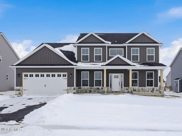 8801 Harlow Court, Sylvania, OH 43560