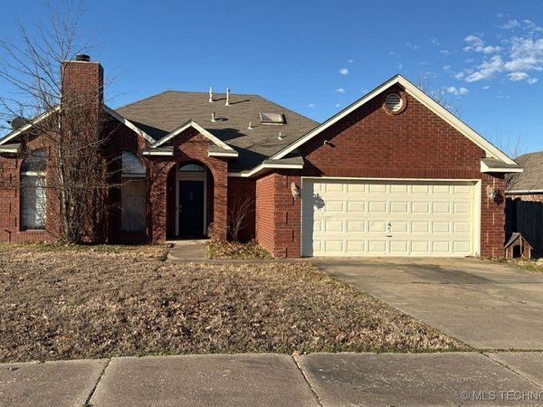 13796 S Nyssa Place, Glenpool, OK 74033