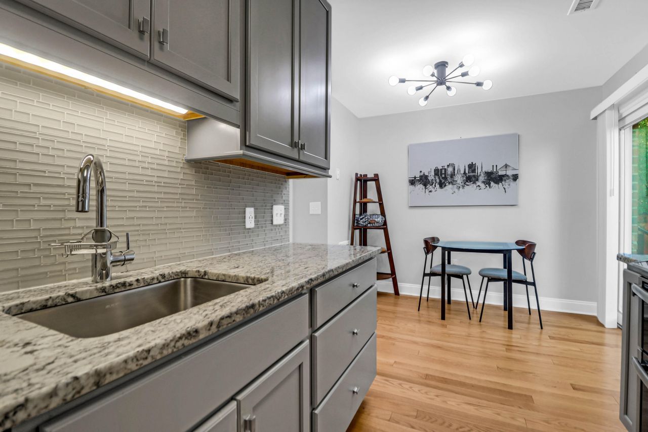 12 George Street Photo 12