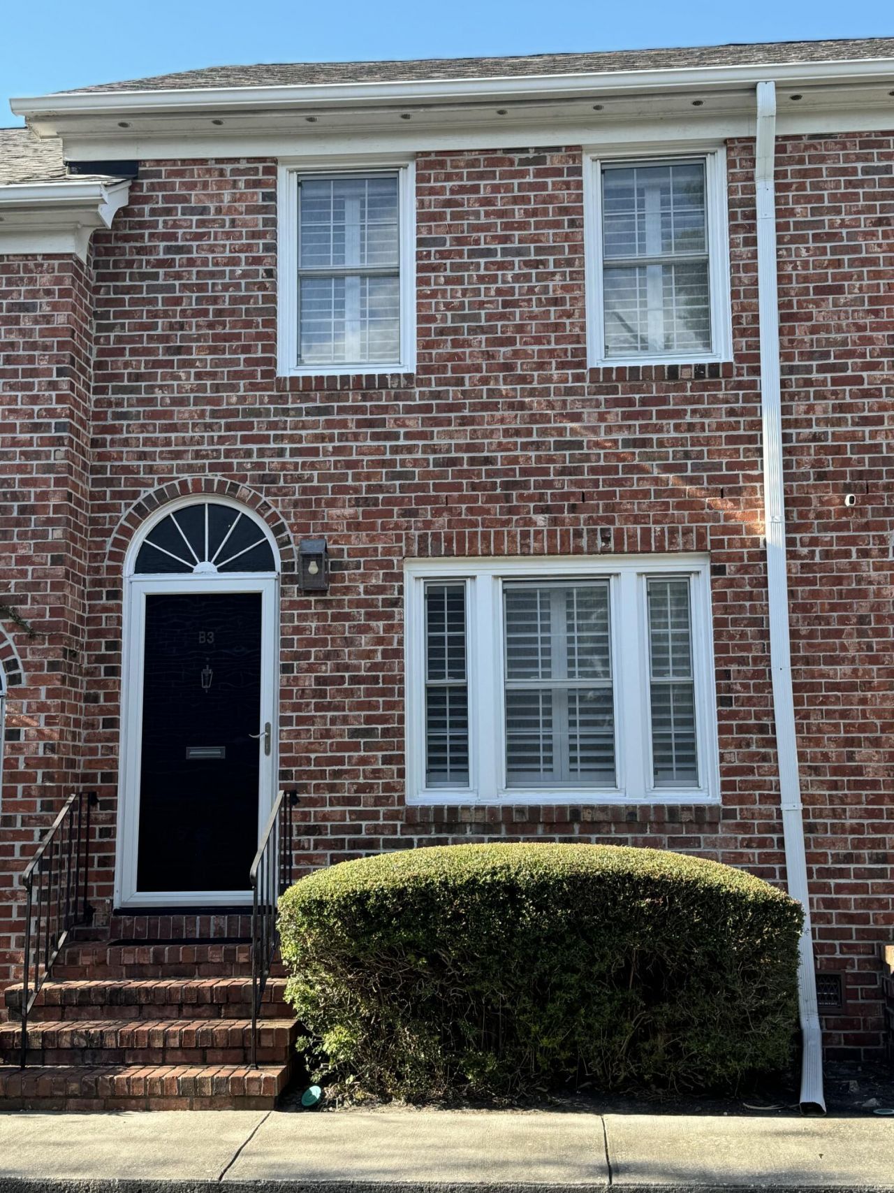 12 George Street Photo 2