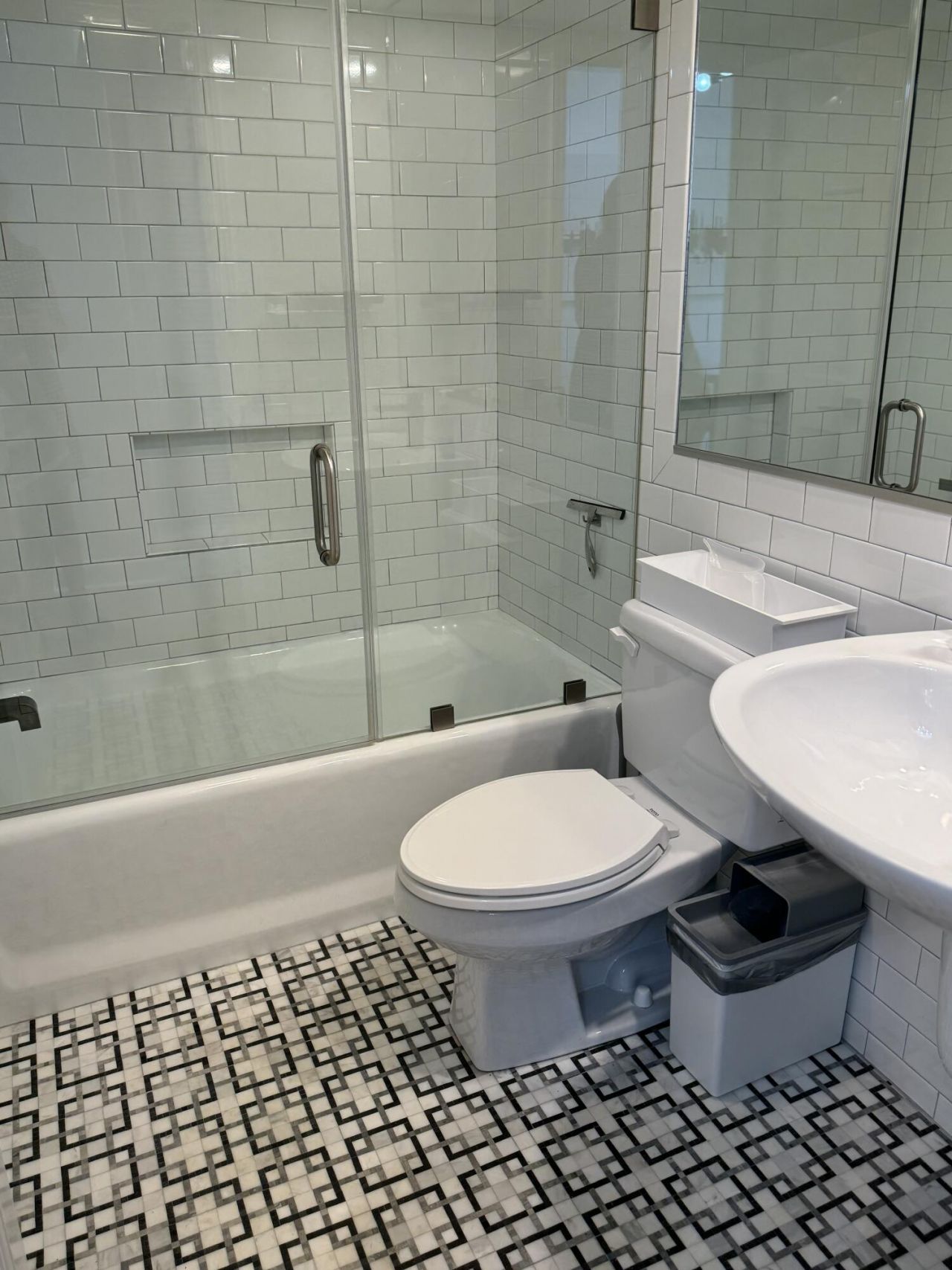 12 George Street Photo 8