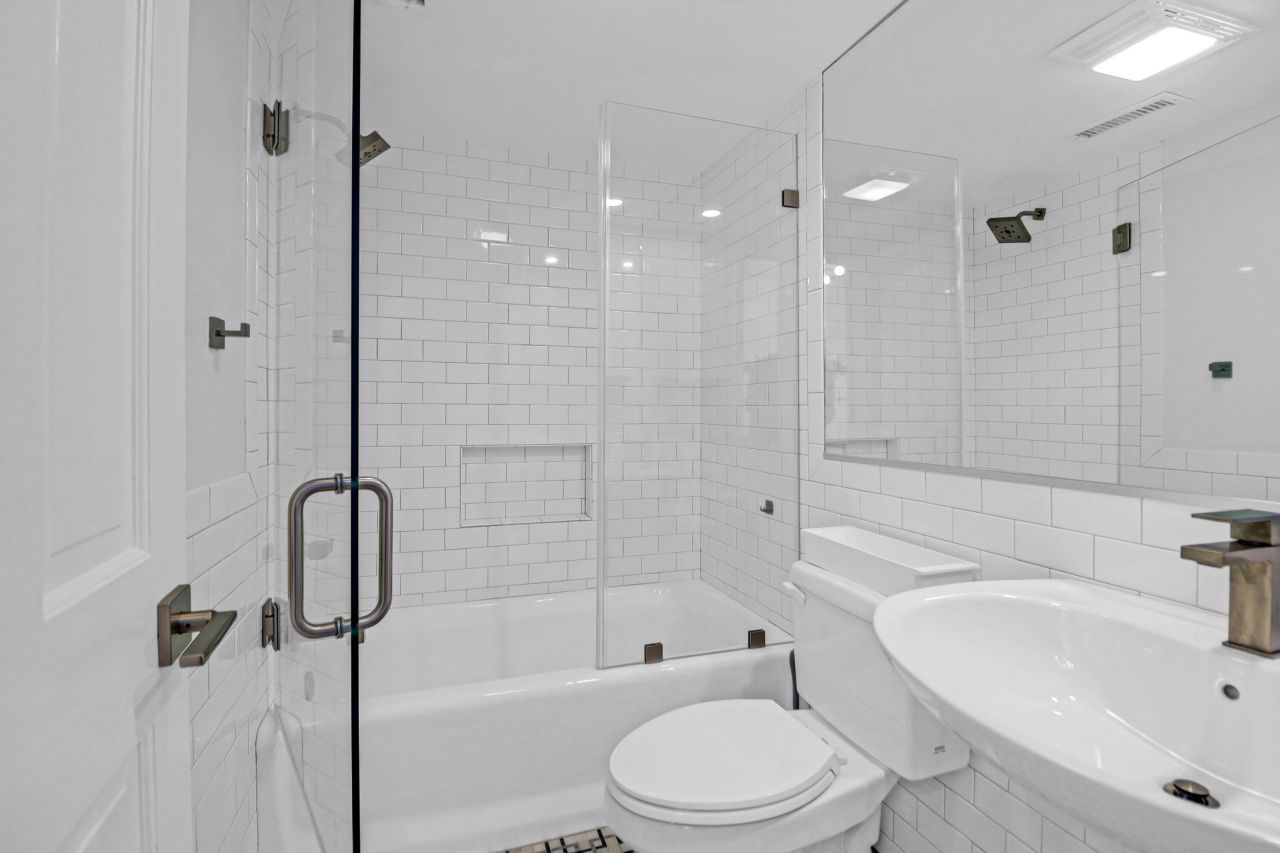 12 George Street Photo 9