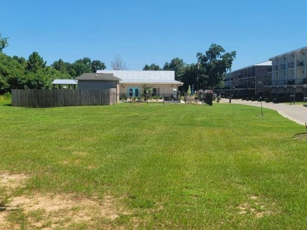 85-90 Oak Alley Lane, Long Beach, MS 39560