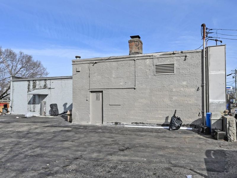 3573 Montgomery Road, Cincinnati, OH 45207 Photo 6