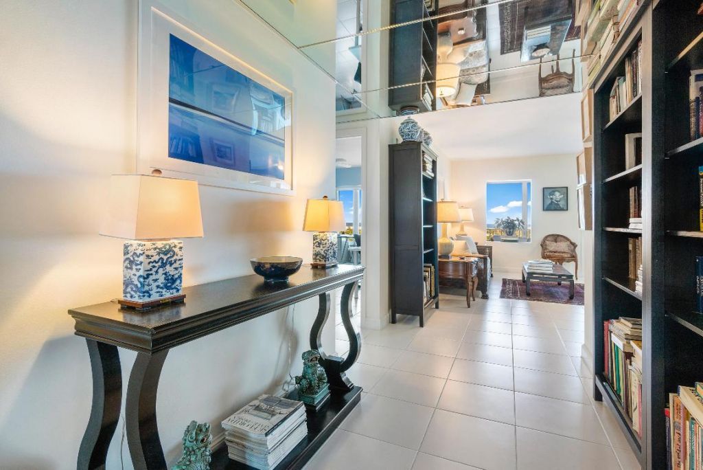 555 SE 6th Avenue, Unit 8d, Delray Beach, FL 33483 Photo