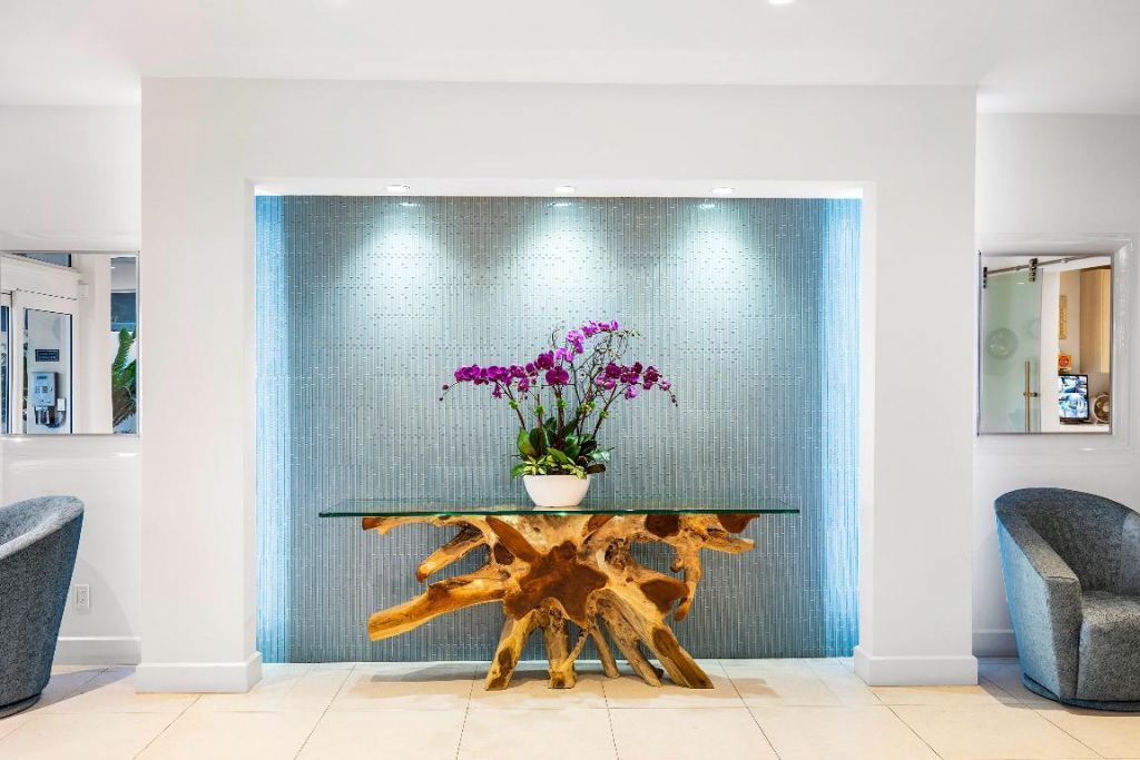 555 SE 6th Avenue, Unit 8d, Delray Beach, FL 33483 Photo