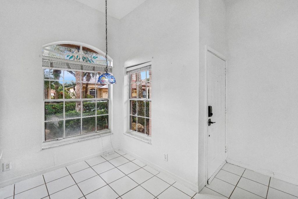 1007 Via Jardin, Riviera Beach, FL 33418 Photo