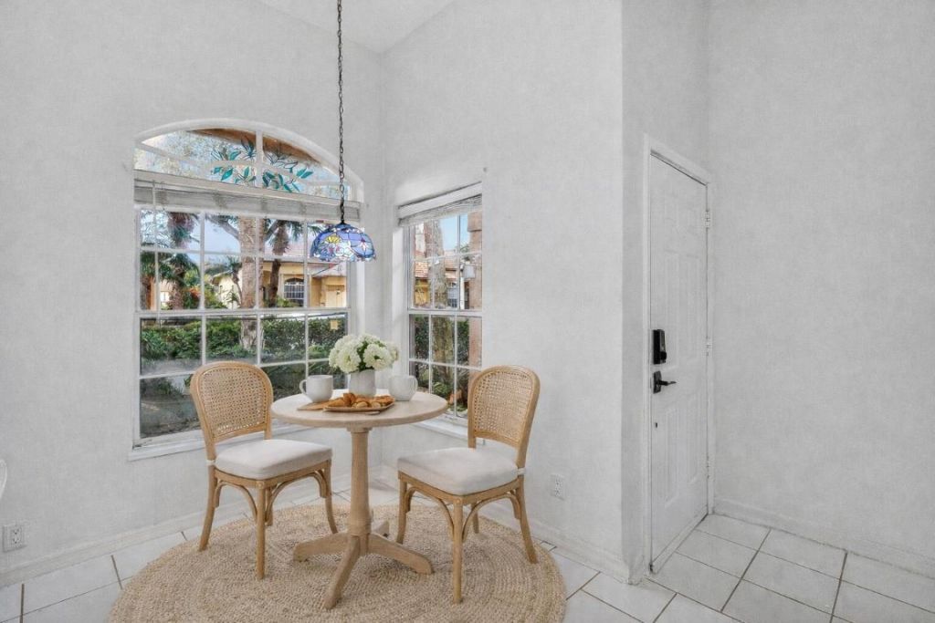 1007 Via Jardin, Riviera Beach, FL 33418 Photo