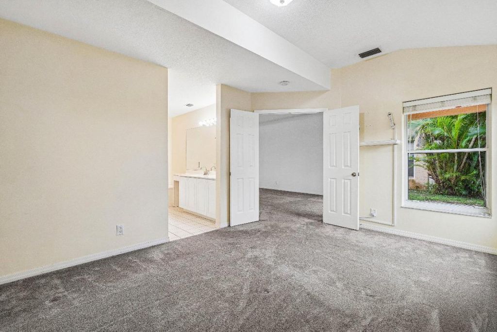 1007 Via Jardin, Riviera Beach, FL 33418 Photo