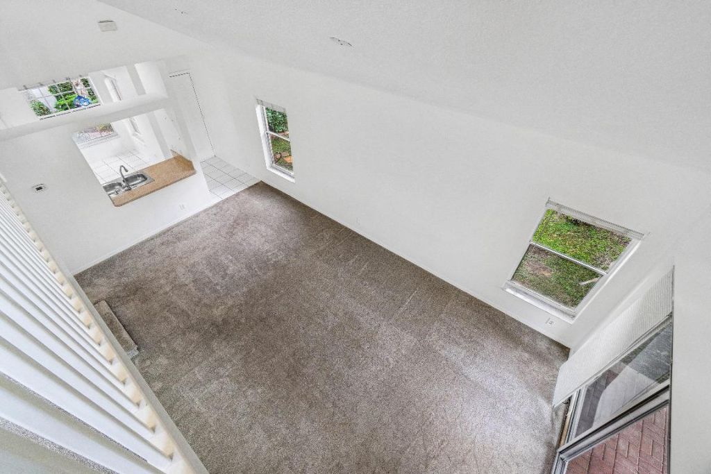 1007 Via Jardin, Riviera Beach, FL 33418 Photo