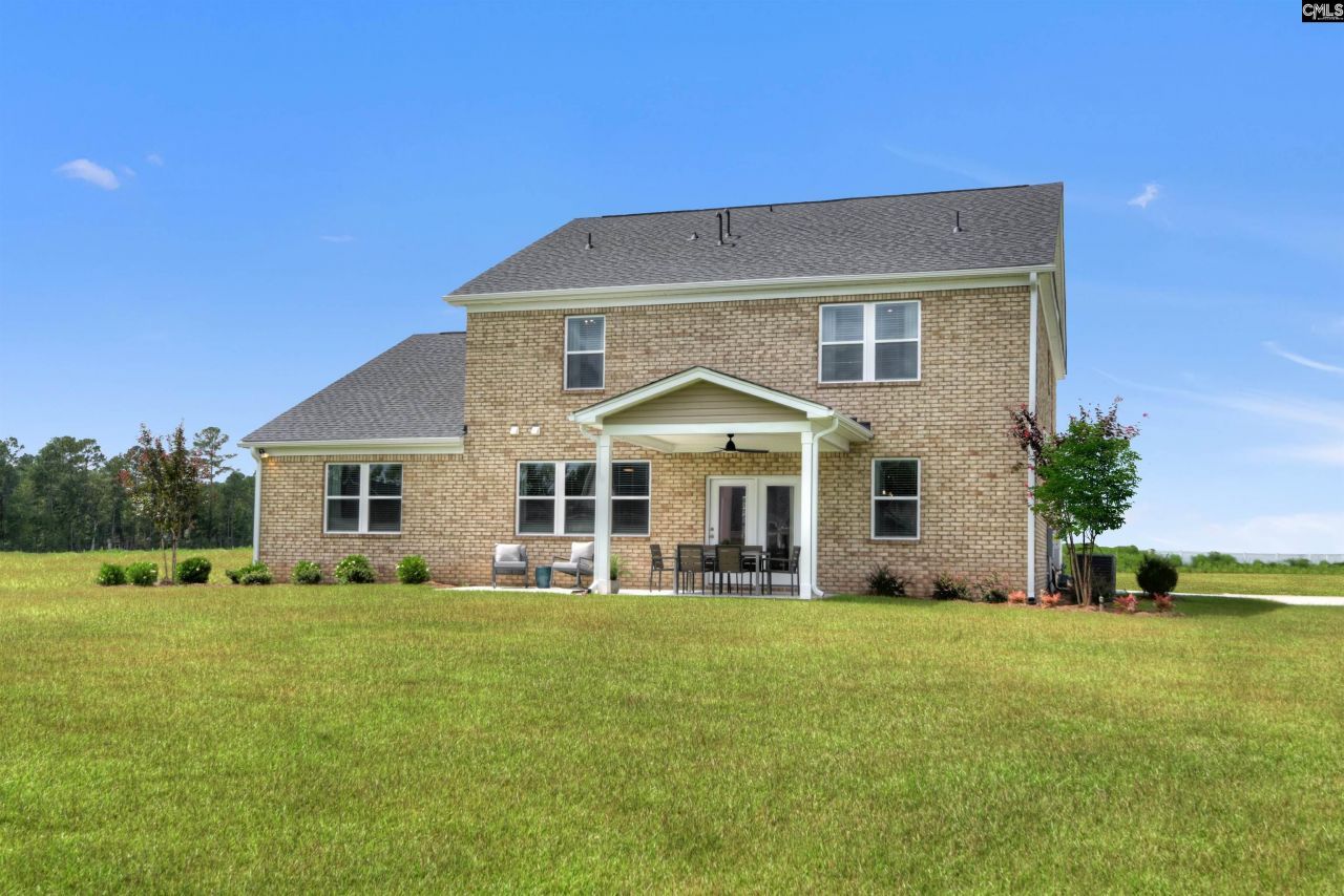 425 Hacienda Court Photo 34