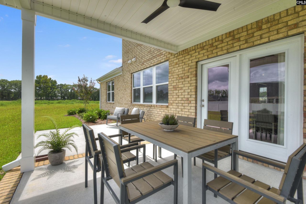 425 Hacienda Court Photo 35