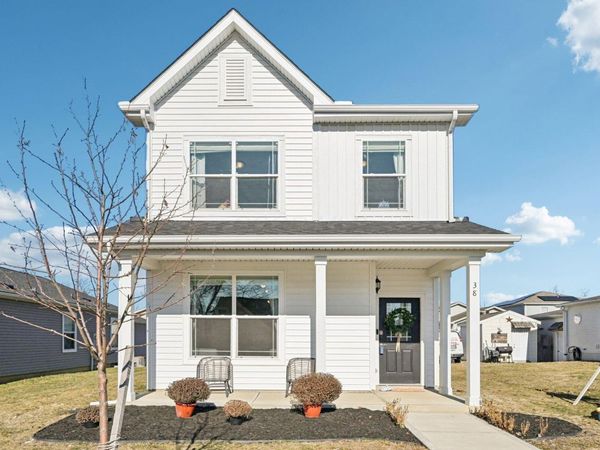 38 Waterman Avenue, Commercial Point, OH 43116