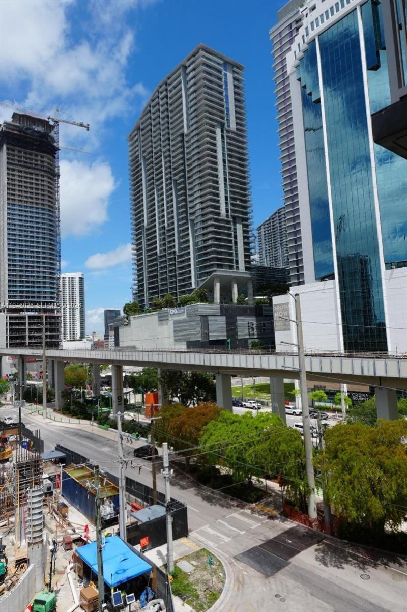 104 SW 9th St, Unit 1403, Miami, FL 33130 Photo