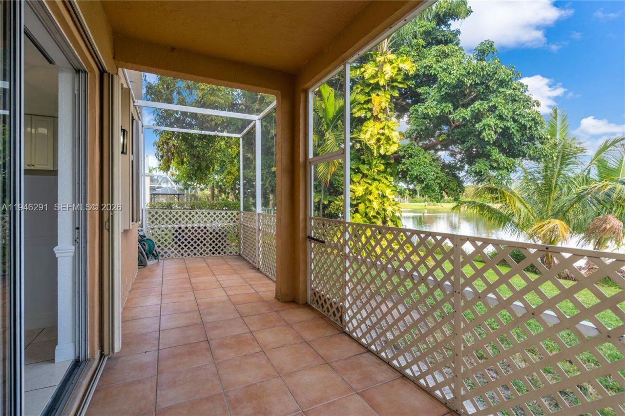 1413 SW 158th Ave , Pembroke Pines, FL 33027 Photo