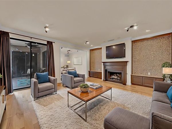 5713 Pershing Avenue, Fort Worth, TX 76107