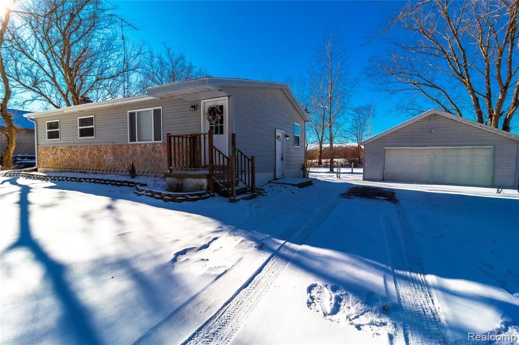 8353 Gale Road, Richfield Township, MI 48463 Main Photo