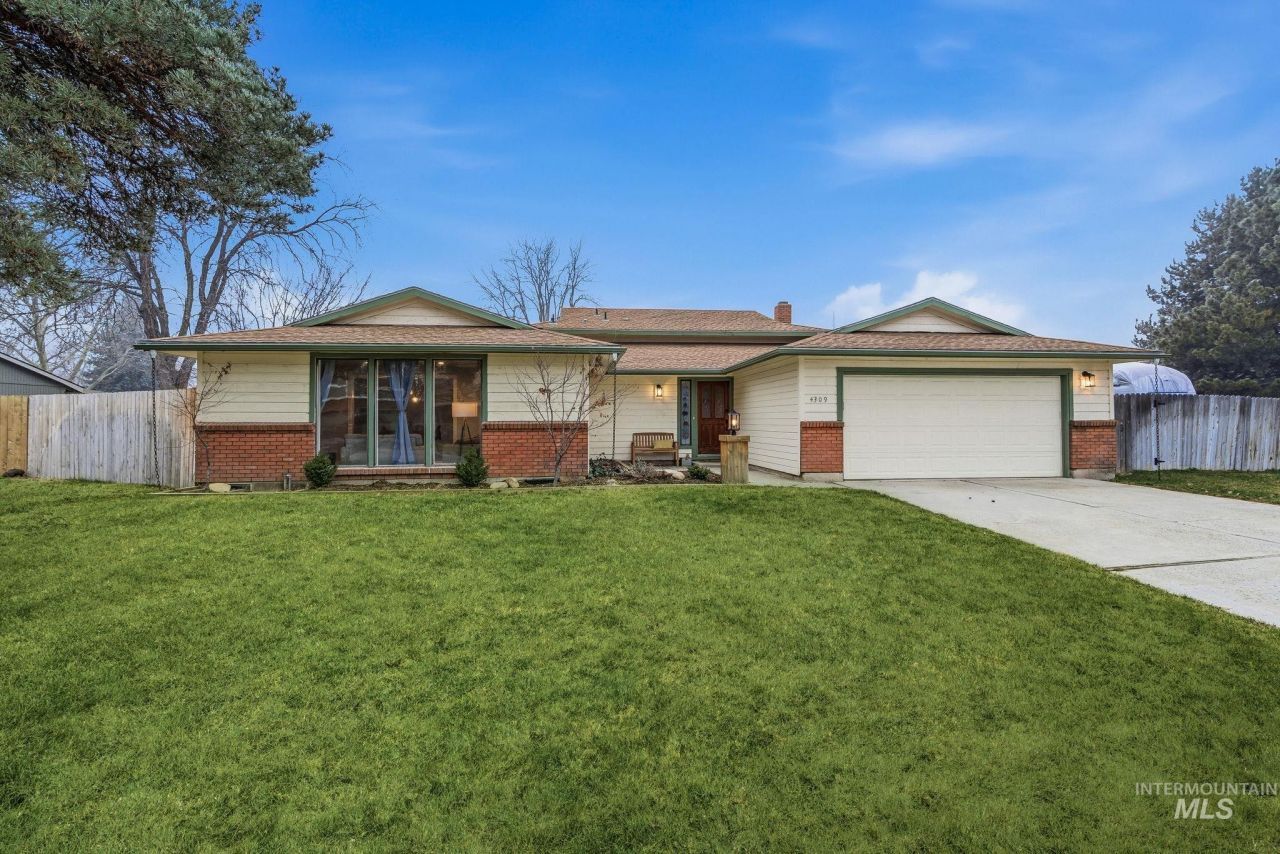4309 N Marylebone Way, Boise, ID 83713 Main Photo