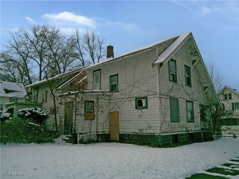 777 Ruth Avenue, Akron, OH 44307 Photo 4