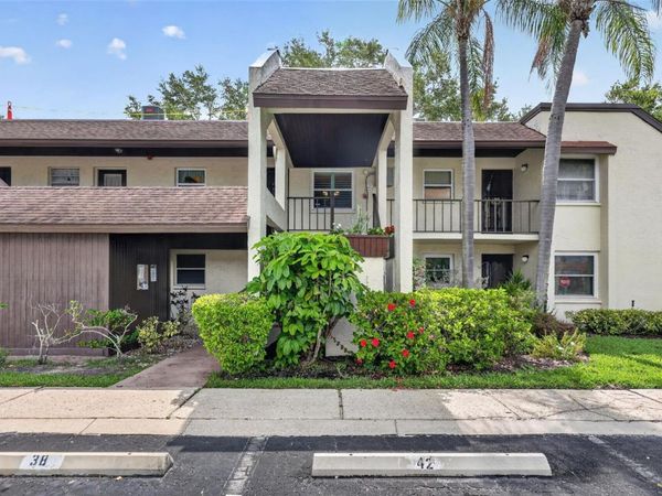 1100 E BAY DRIVE, Unit 43, LARGO, FL 33770
