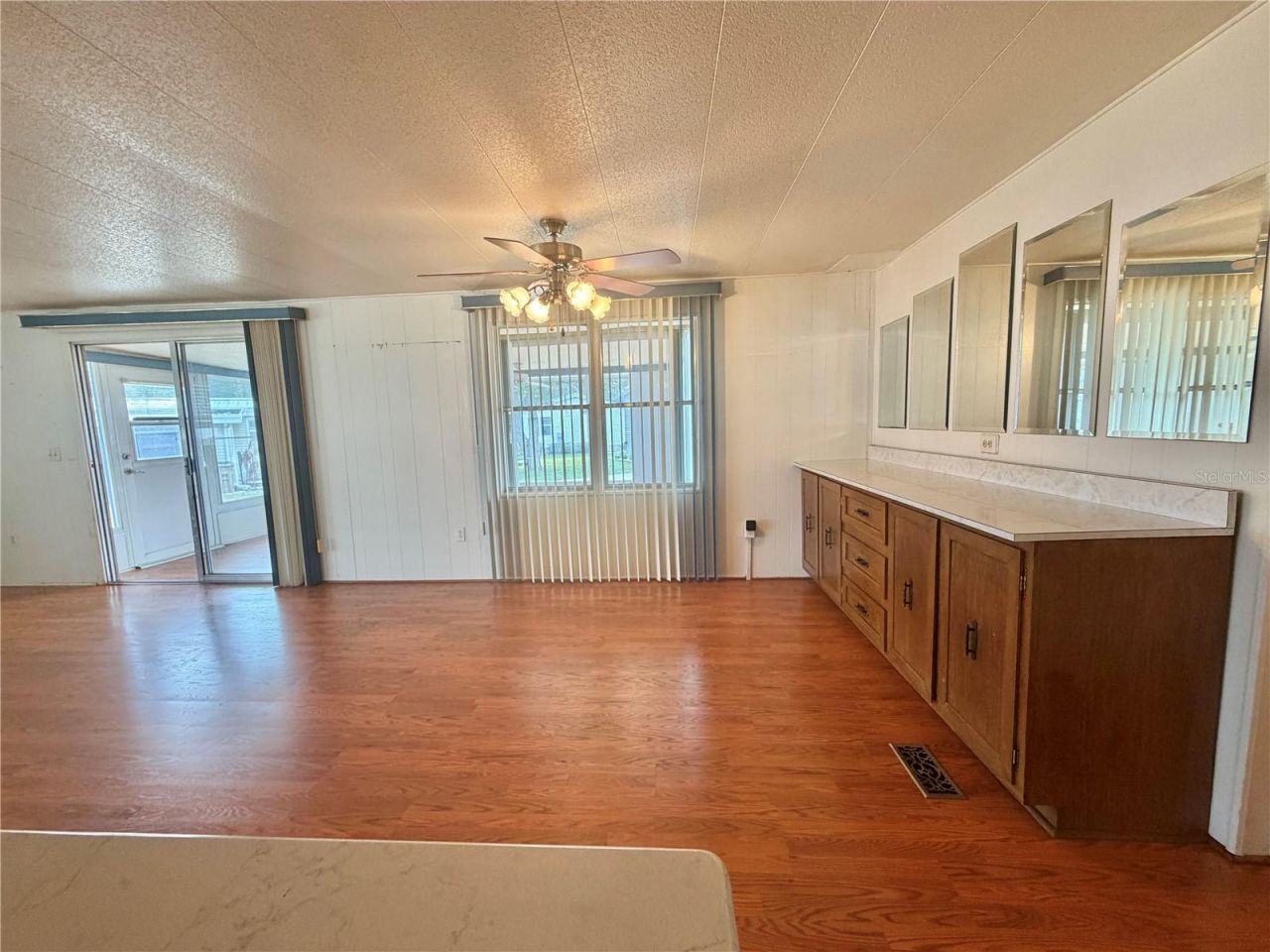 104 Dogwood Trail, Leesburg, FL 34748 Photo