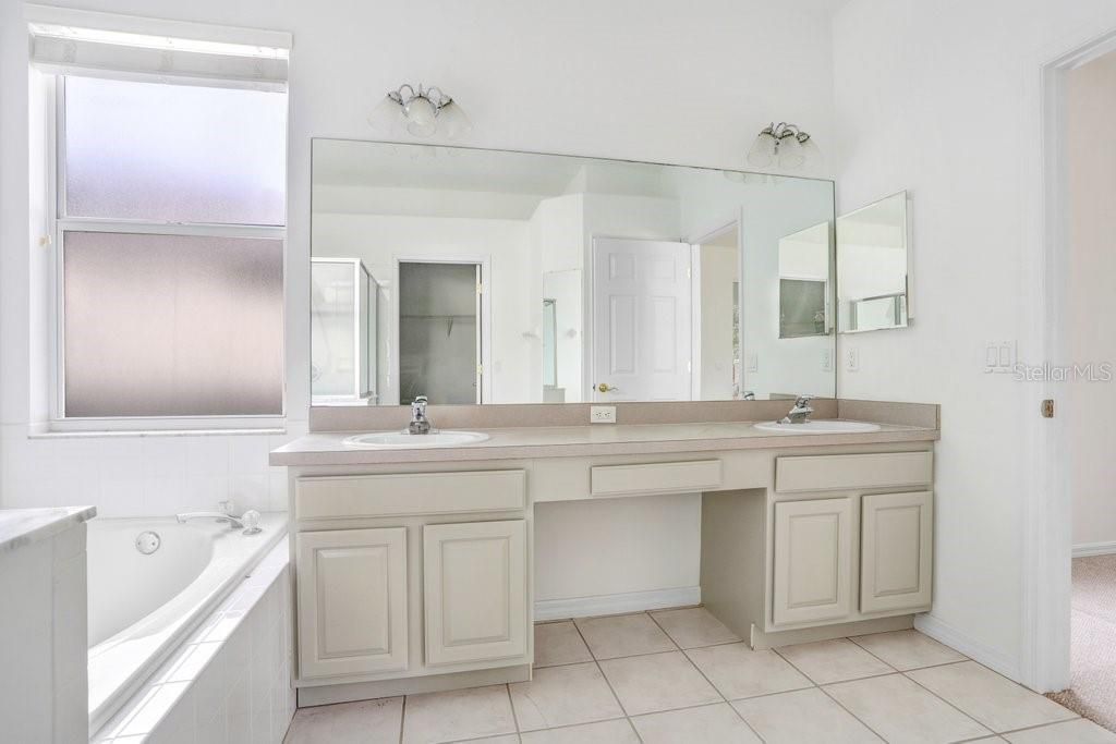 2927 Minuteman Lane, Brandon, FL 33511 Photo