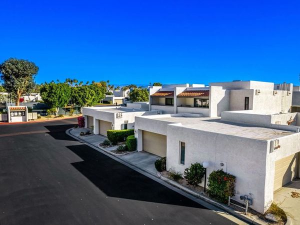 412 Rio Vista Drive, Palm Springs, CA 92262