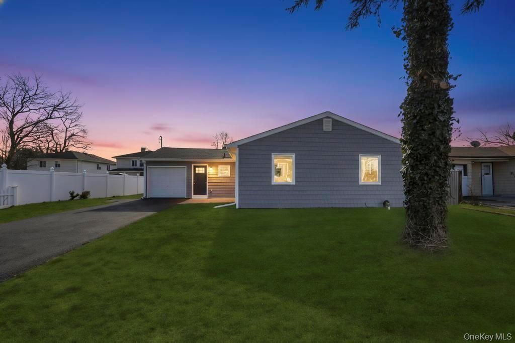 15 Marshall Street, Massapequa, NY 11758 Main Photo