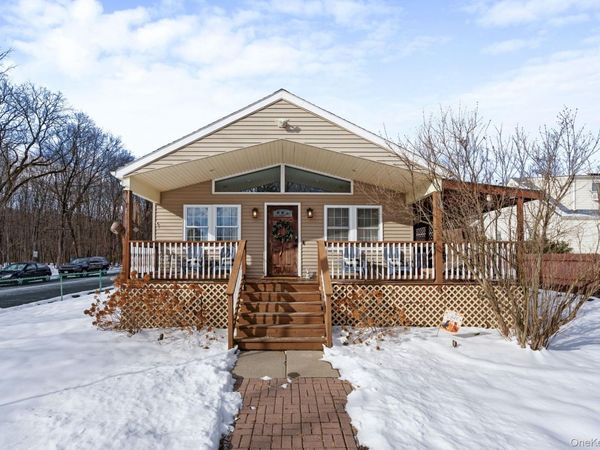 106 John Street, Maybrook, NY 12543