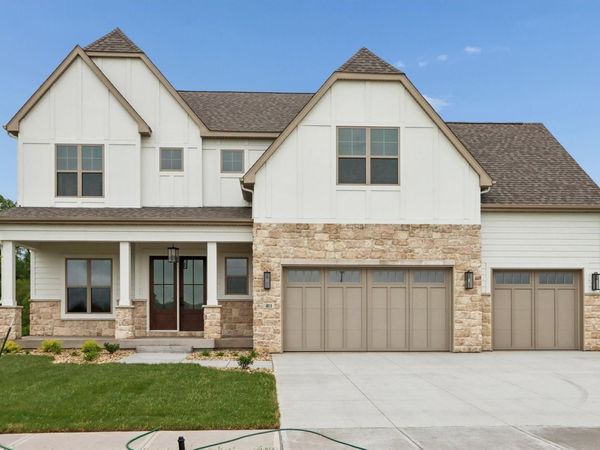 411 MacBride Trail, Solon, IA 52333