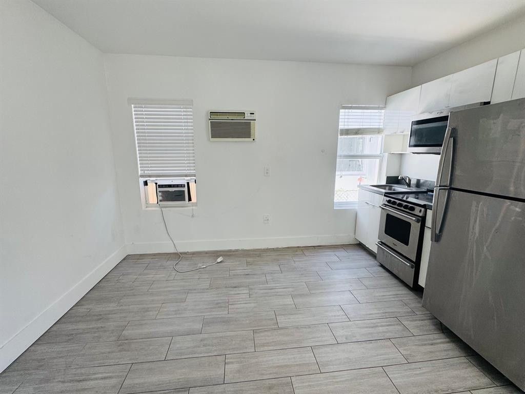 7910 Abbott Avenue, Unit 3, Miami Beach, FL 33141 Photo