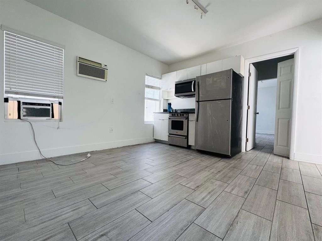7910 Abbott Avenue, Unit 3, Miami Beach, FL 33141 Photo