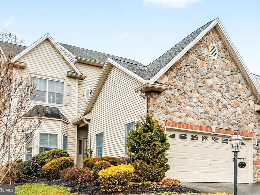 310 Autumn Chase, Harrisburg, PA 17110 Main Photo