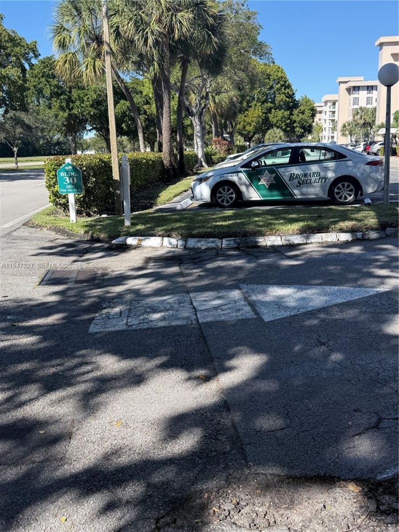 2851 S Palm Aire Dr, Unit 506, Pompano Beach, FL 33069 Photo