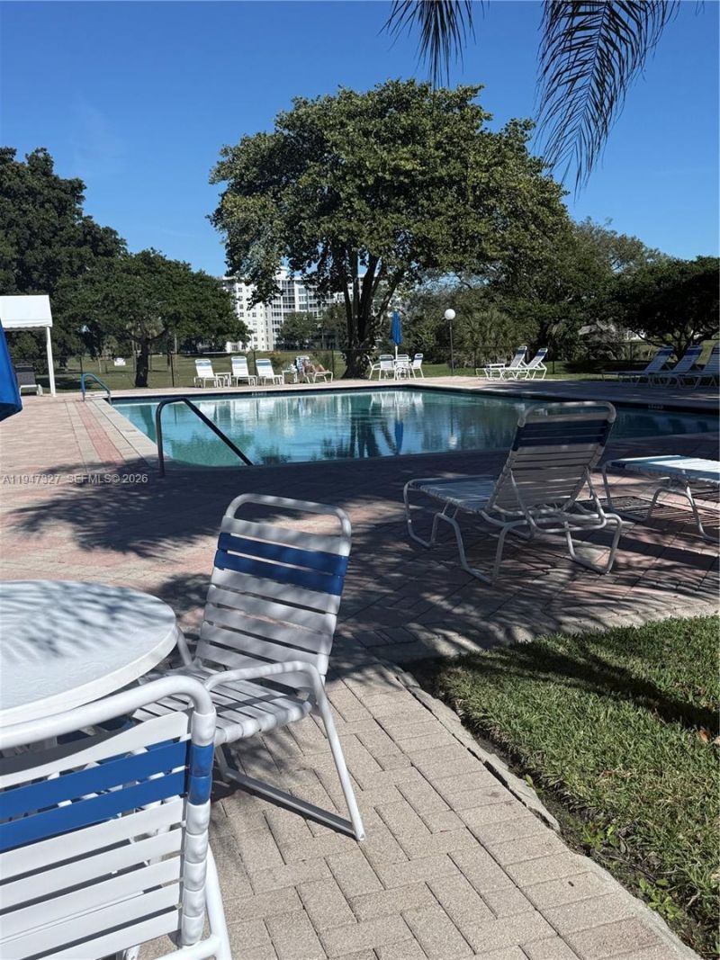 2851 S Palm Aire Dr, Unit 506, Pompano Beach, FL 33069 Photo