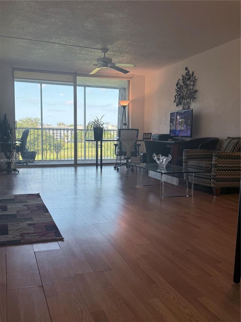 2851 S Palm Aire Dr, Unit 506, Pompano Beach, FL 33069 Photo