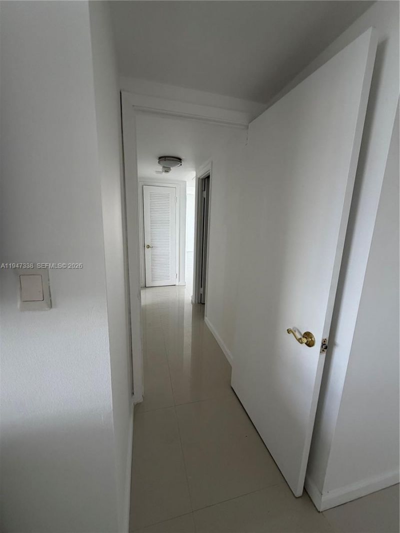 5750 Collins Ave, Unit 10F, Miami Beach, FL 33140 Photo