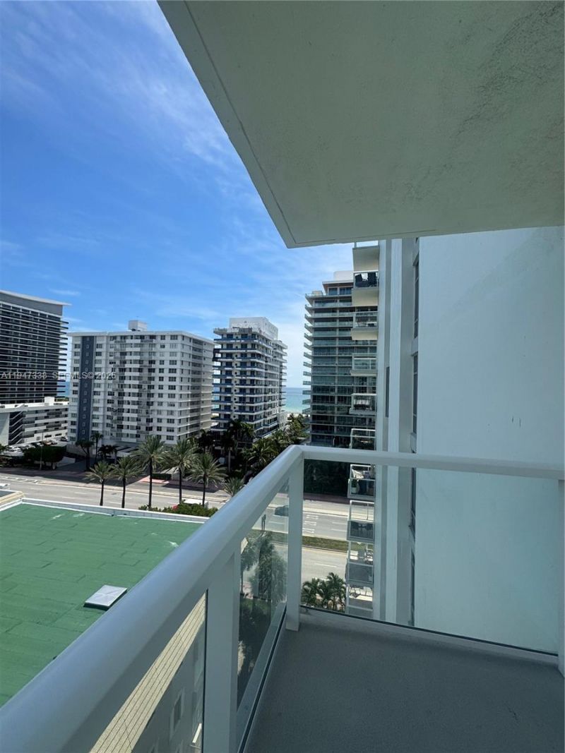 5750 Collins Ave, Unit 10F, Miami Beach, FL 33140 Photo