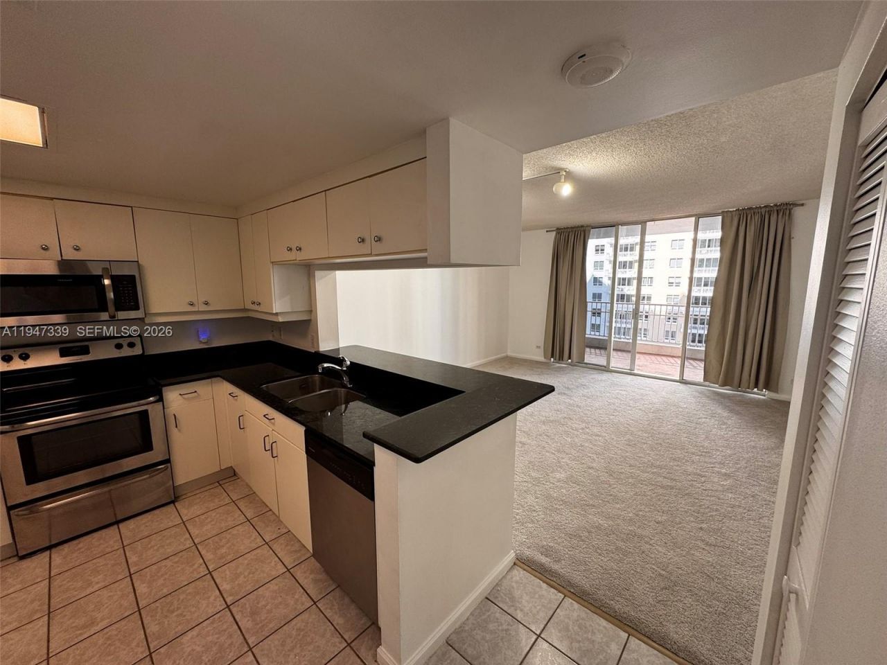 701 Brickell Key Blvd, Unit 1208, Miami, FL 33131 Photo