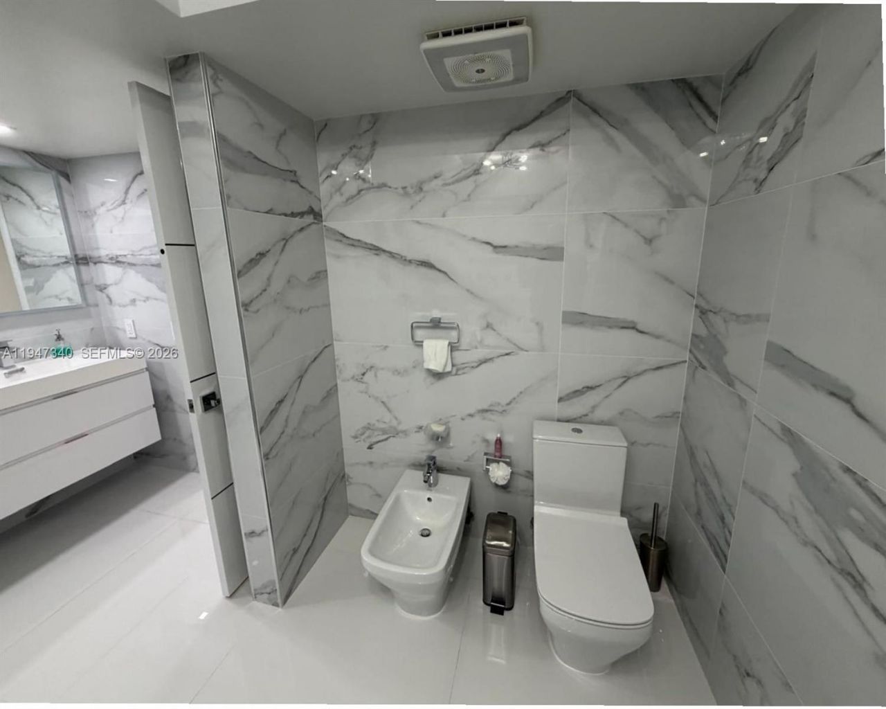 5757 Collins Ave , Unit 504, Miami Beach, FL 33140 Photo