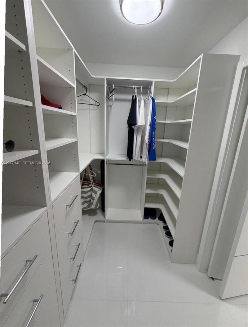 5757 Collins Ave , Unit 504, Miami Beach, FL 33140 Photo