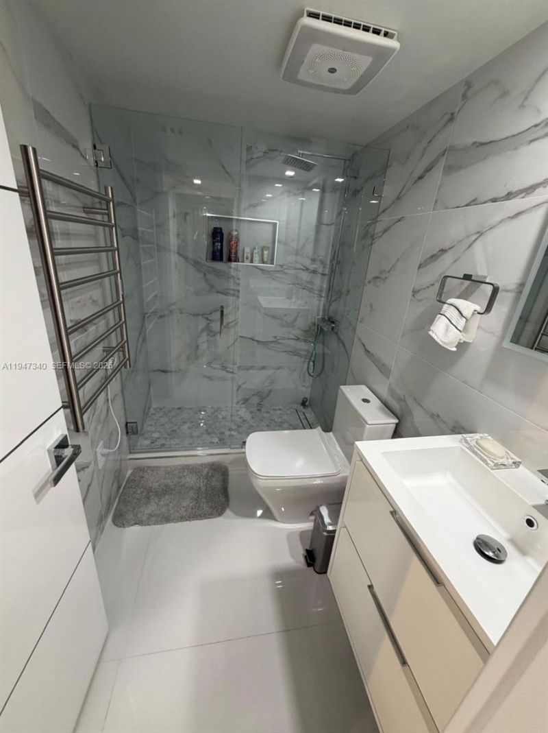 5757 Collins Ave , Unit 504, Miami Beach, FL 33140 Photo