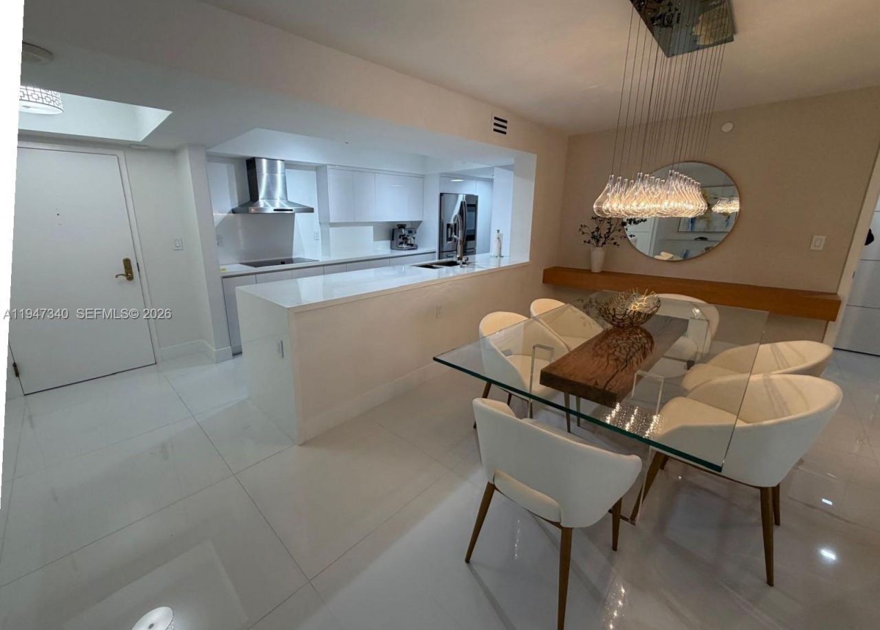 5757 Collins Ave , Unit 504, Miami Beach, FL 33140 Photo