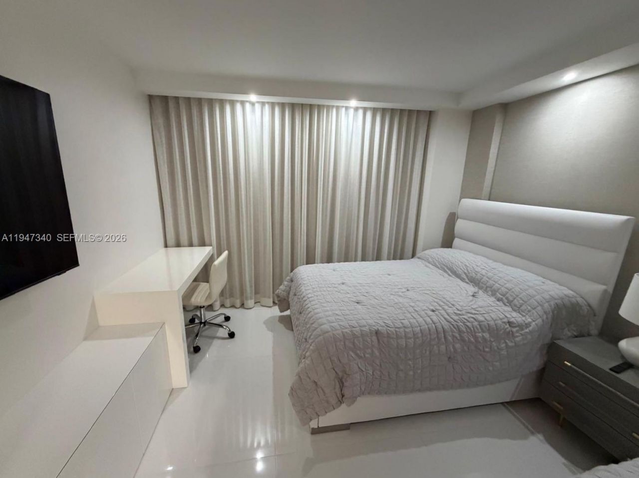 5757 Collins Ave , Unit 504, Miami Beach, FL 33140 Photo