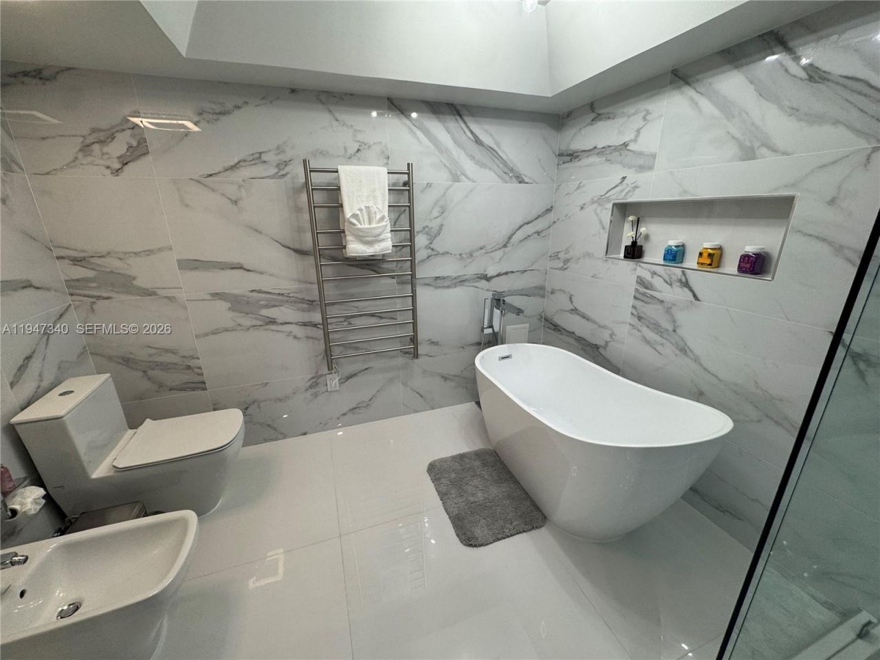 5757 Collins Ave , Unit 504, Miami Beach, FL 33140 Photo