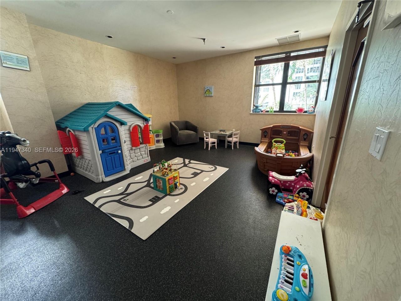 5757 Collins Ave , Unit 504, Miami Beach, FL 33140 Photo