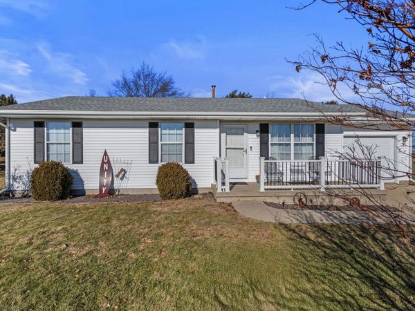 610 E Roosevelt Road, Philo, IL 61864