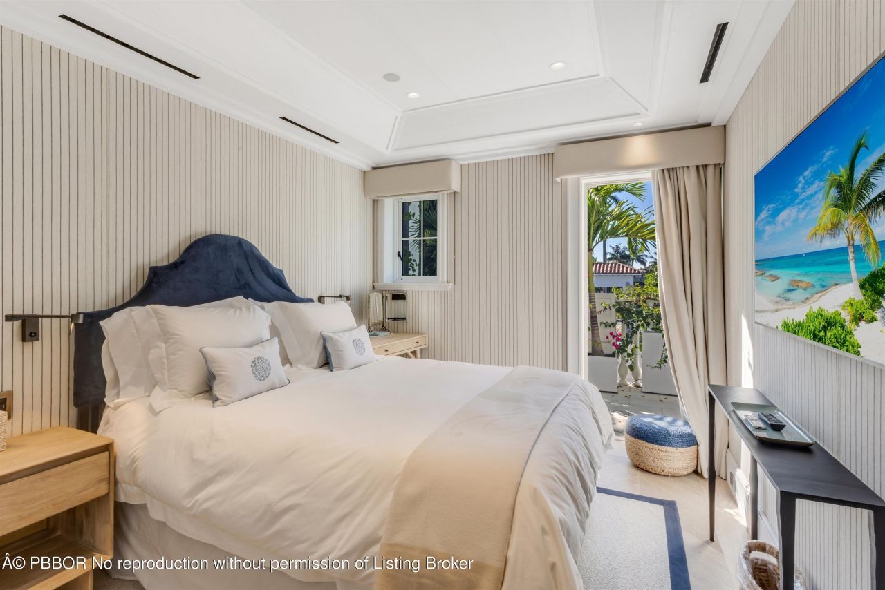 238 Phipps Plaza, Palm Beach, FL 33480 Photo