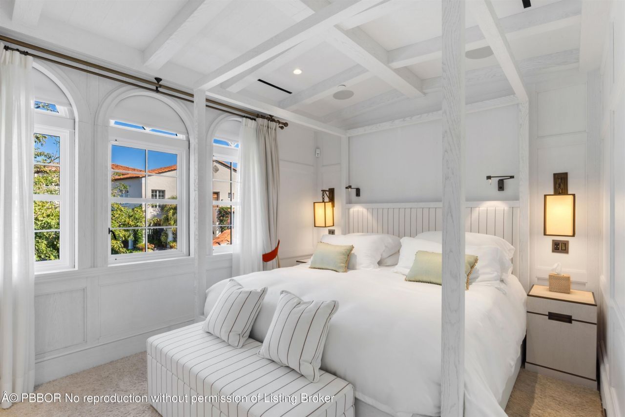 238 Phipps Plaza, Palm Beach, FL 33480 Photo