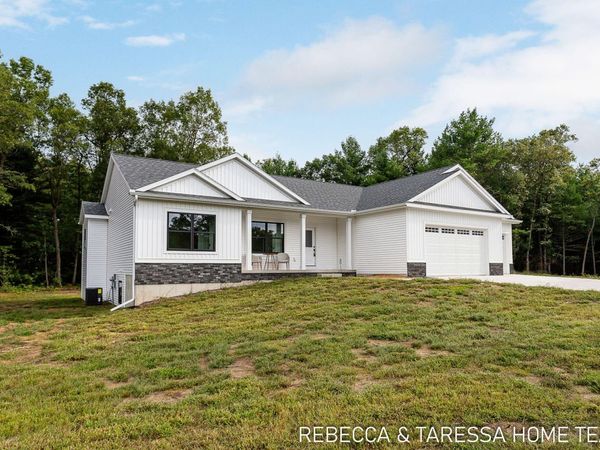 6001 Savannah Way, Unit #36, Muskegon, MI 49442